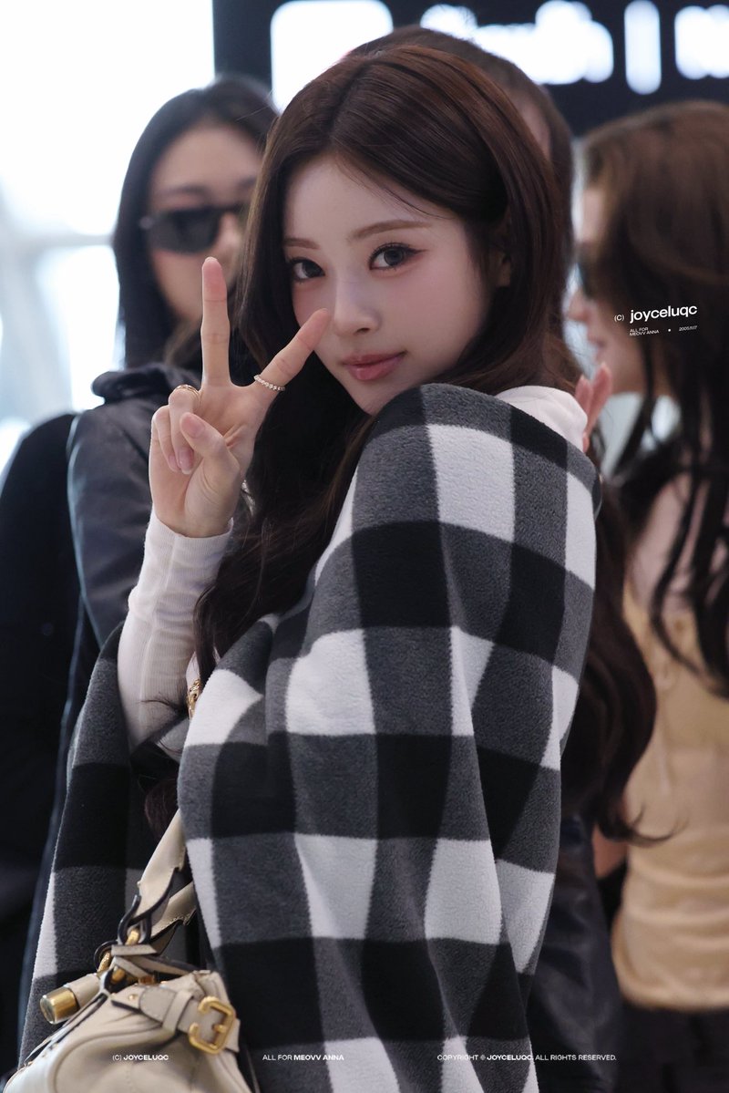 joyceluqc_'s tweet photo. 260919

#ANNA #안나
#MEOVV #미야오 https://t.co/FkZNgZzuNV