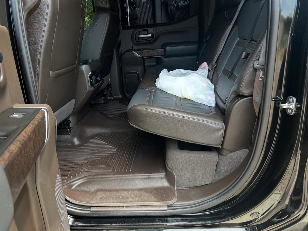 MackMongesb1b's tweet photo. The Denali looks great after a basic interior and exterior detail. Book your detail this week and get your ride looking good too. Check the last photos for before pictures. Call or text 817-487-7079 https://t.co/1A1cW0gQZ6