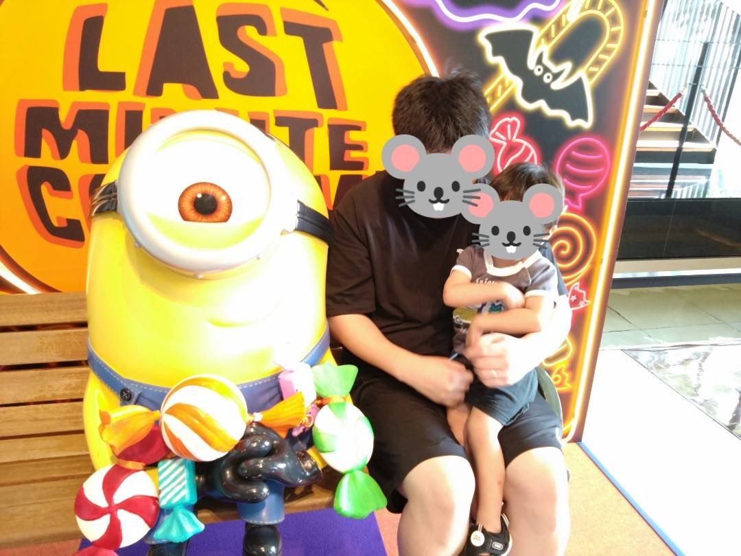 tokusatu_visual's tweet photo. シルバーウィーク休暇早めに取って大阪旅行🚗🚗
USJは15時以降のハロウィンで人やばすぎたけど貞子とハリーポッター乗れたしゾンビも見れたんで大満足でした🧟🧟 https://t.co/4lBMVD2p0i
