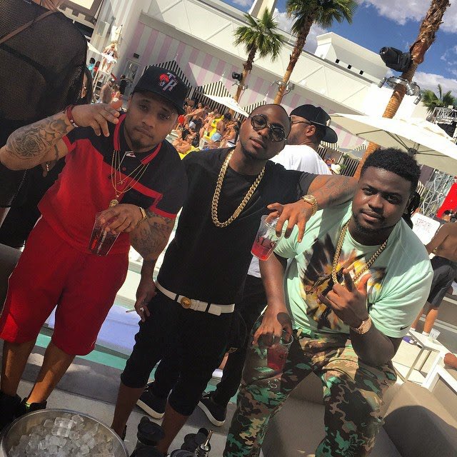 Moweyyyy184273's tweet photo. Davido pictured on stage with 50 cent and Jeremih in Las Vegas (2015) https://t.co/iyyITvohE9