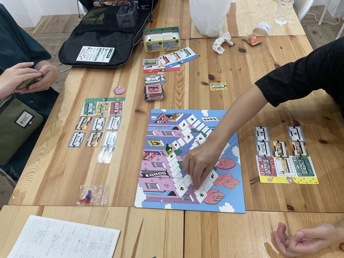 NEFNEStaff's tweet photo. ボドゲ部に参戦しました
ゴットファイブ面白かった！

#エージェントブラック
#ゴッドファイブ
#グミチョコパパイヤレボリューション
#コスタルアナ https://t.co/P31iY7A6Po
