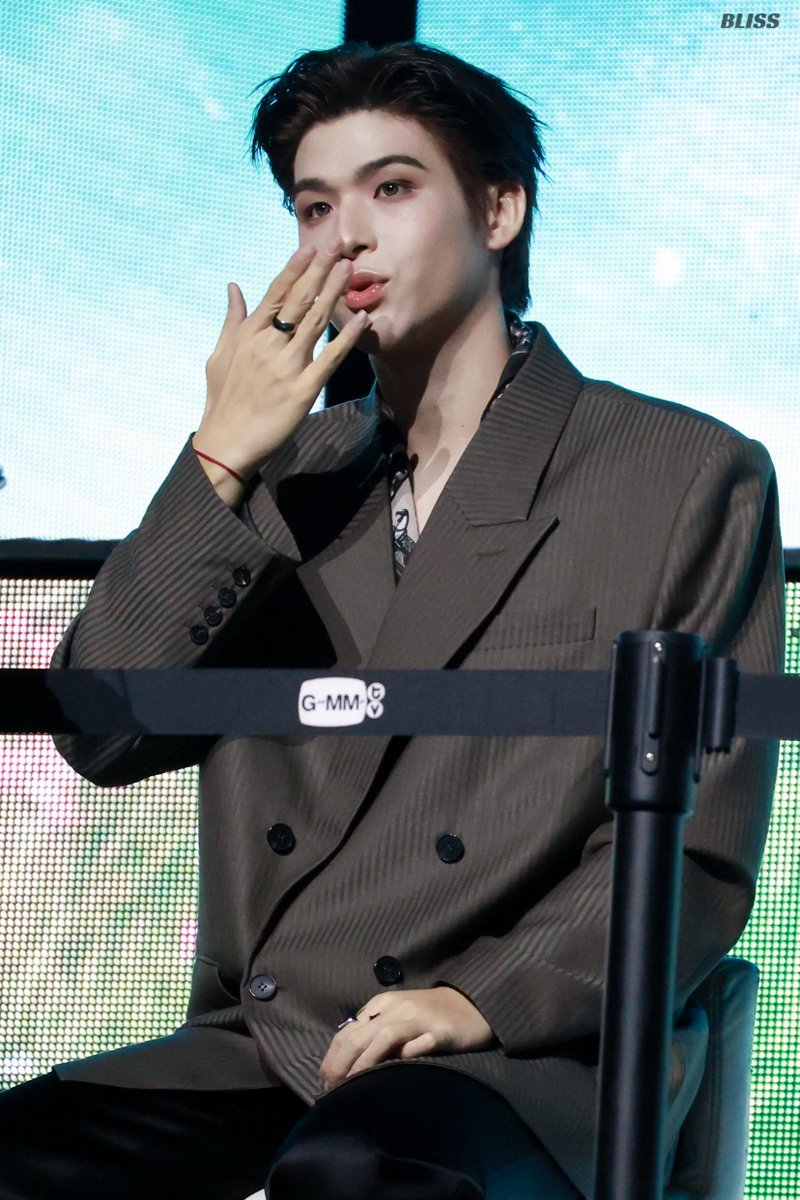Bliss_SkyNani's tweet photo. 20260919 : SkyNani S To The N Fancon D1

พี่สกายผมดำโคตรดี๊ดี๊ดี๊ดี!!!😭

SKYNANI INFINITE JOURNEY
#SkyNaniSToTheNFanconD1
#skywongravee @skywongraveee https://t.co/JyqgYDOOWE