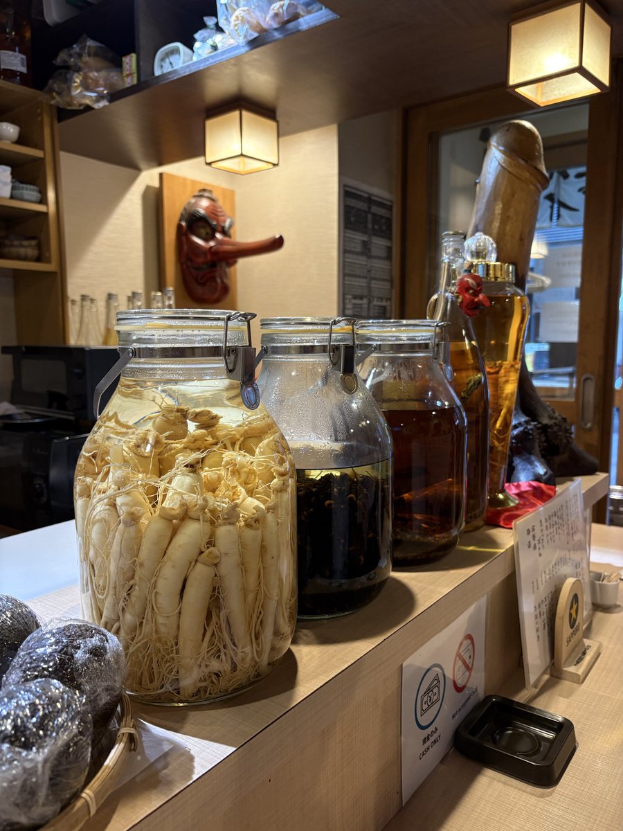 NatureStove's tweet photo. 前から行きたかった、モツの朝立ち 大衆おっさんパラダイス✨行けてよかった🍺👺 https://t.co/hEMa3Hho6Q