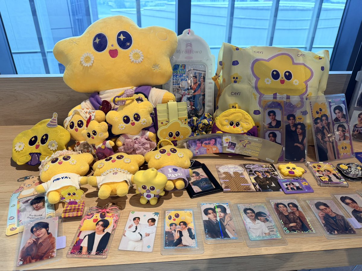 indailies's tweet photo. DedeLyly, Ceri has a lot of twins here in Malaysia. ABC fam are so loved here 💛💜⭐️￼￼￼

#อู๋บูม #AouBoom #CERI https://t.co/VXEQvF2QPb