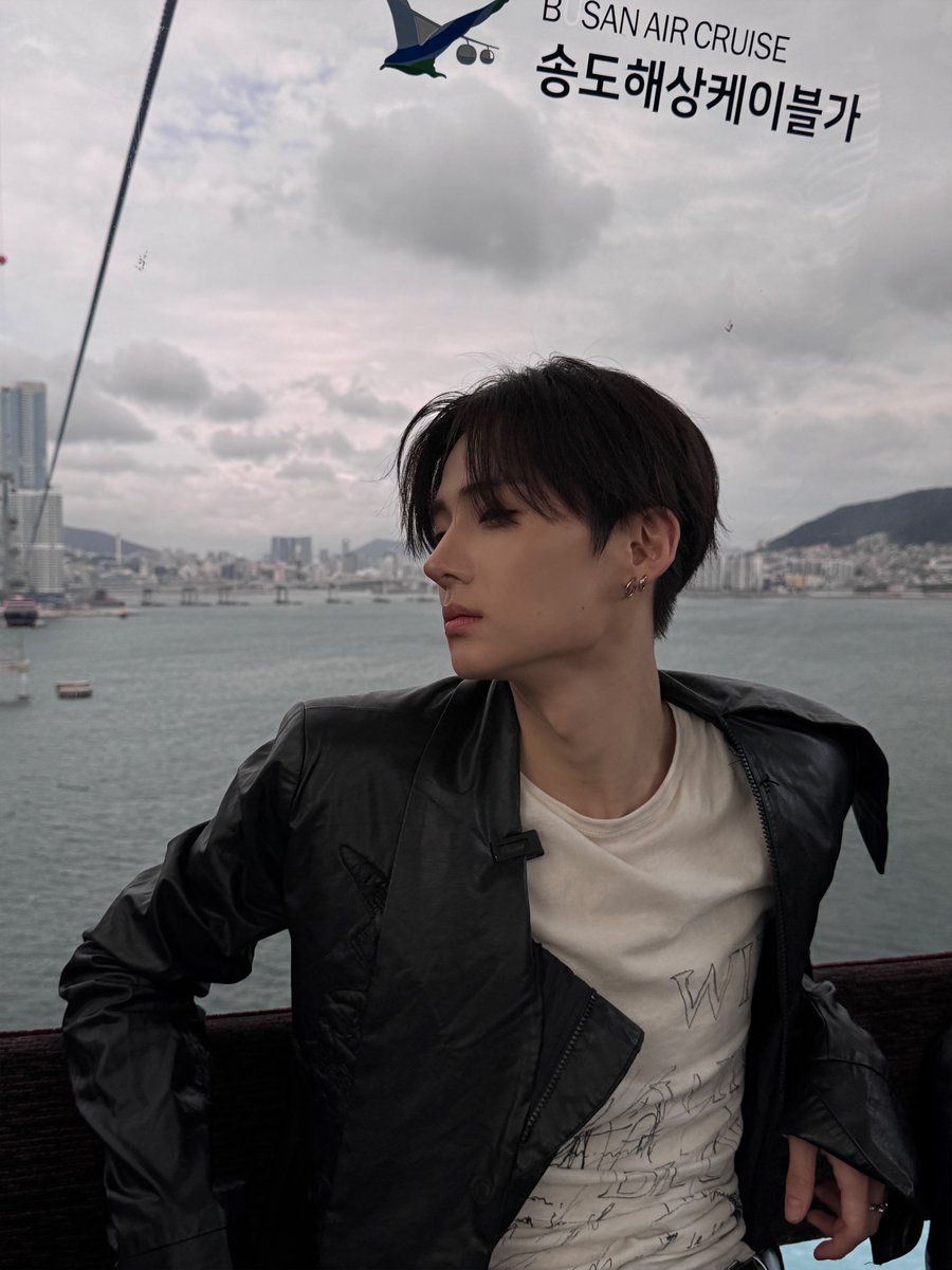 LoveAtHaem's tweet photo. 260919 #상리오즈 in Busan #SANGWON #LEO 

busannnn 🏄‍♂️ https://t.co/GOG2jcwpAi