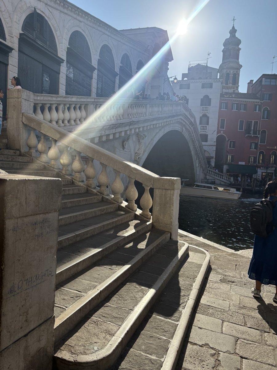 ChoccyTalks's tweet photo. Rialto Overwatch irl https://t.co/NJAVhg6x3e