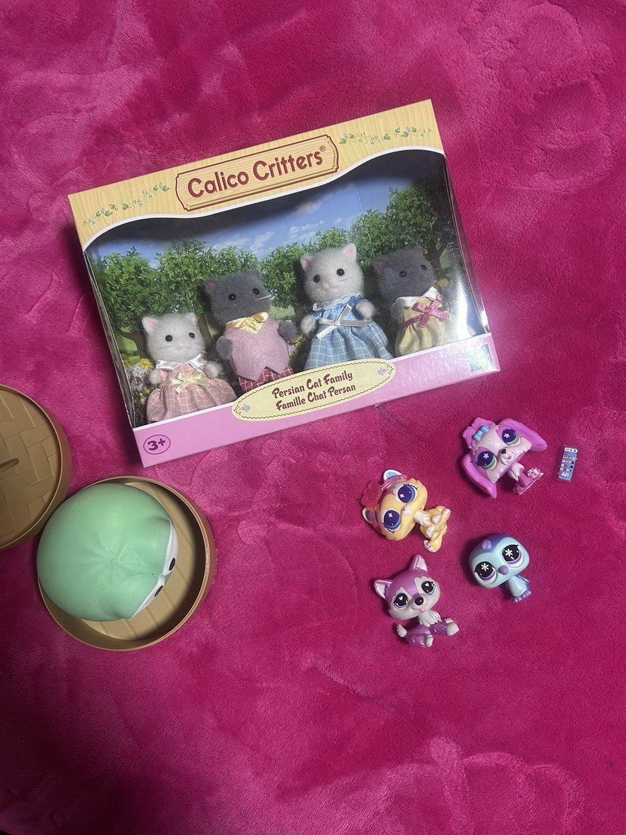 munecadevenus's tweet photo. what i got when i went to the mall… thank u to my bf https://t.co/goI4TrnWTz