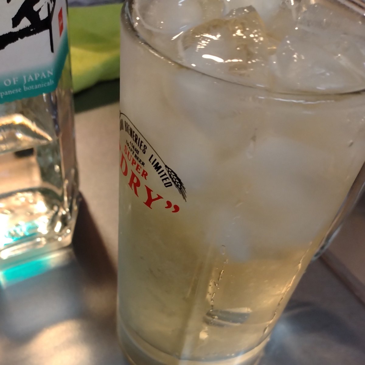 noreichisan's tweet photo. 連休入ったんで昨日は仕事はけたら即大ジョッキしに行ったんだけどさすがに連日はアレなんで今日は昼から宅飲み。
ご家庭の雑なジョッキハイボールもまたそれはそれでオツなもんだ😁
久々の出汁巻き https://t.co/sh4PDUBGzH