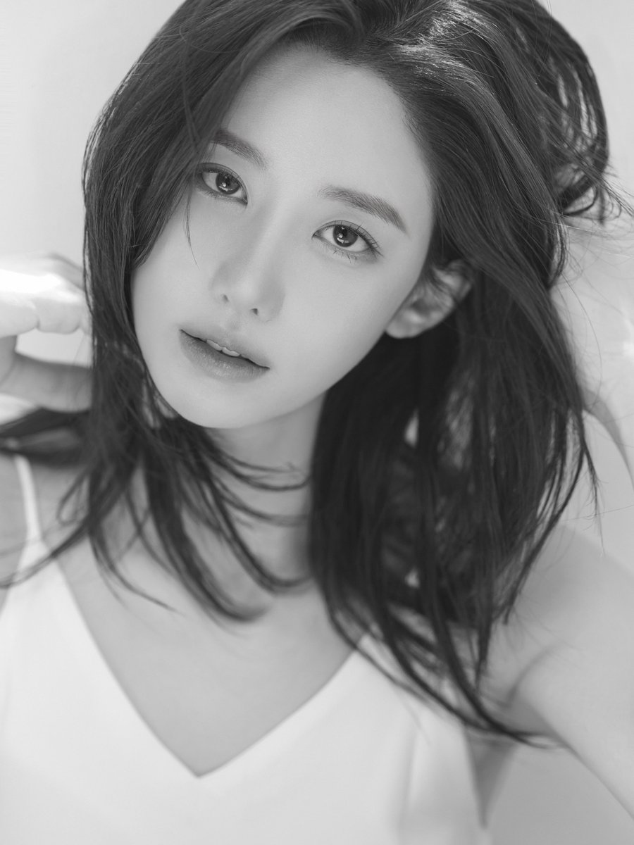 BerryGoodUpdate's tweet photo. [INSTAGRAM] 18.09.2026, posts by Jee-won (#Johyun) (2/3)

https://t.co/x7PVzCRaTB https://t.co/EpRoO9m37c