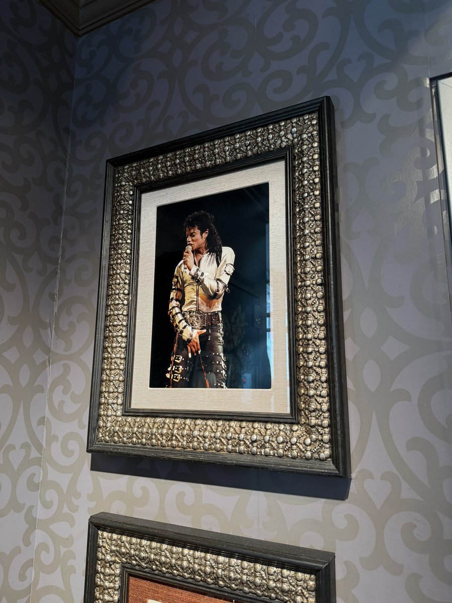 MarisukeCOM's tweet photo. Michael沼が…💕💕
マイケル信者様方、画像共有しましょう
 #マイケル・ジャクソン #MichaelJackson https://t.co/YtzmwisVHY