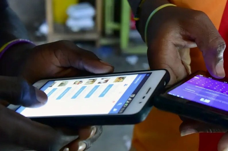 SoniaBaloimw's tweet photo. Finalmente o INCM vai agir sobre a rapidez com que os pacotes de dados acabam! Espero que o novo sistema de novembro traga transparência real e coloque ordem nas operadoras. 🤍
#Moçambique #INCM #Telecom #Internet https://t.co/0mfBqMkHTh