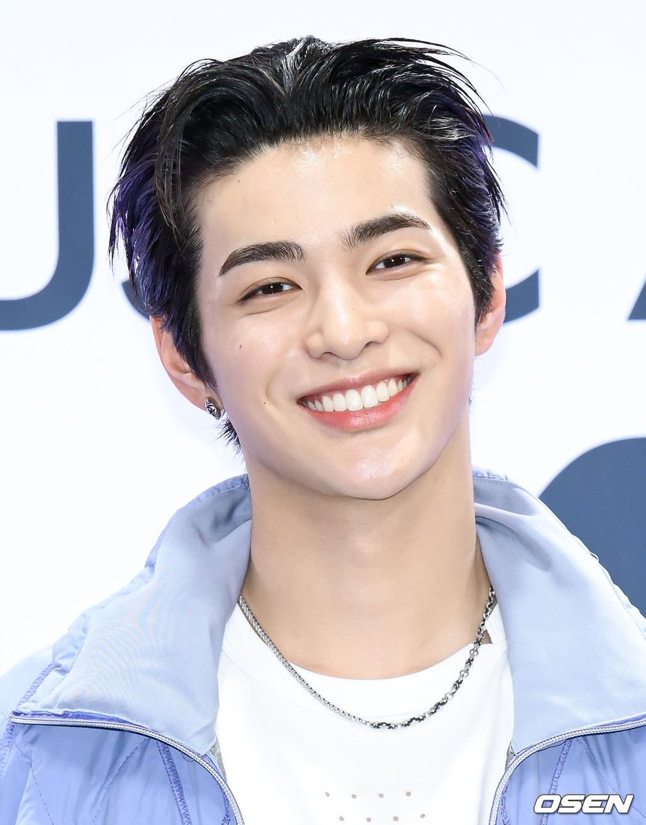 zhaoyufancokr's tweet photo. #KEONHO for todayʼs red carpet! https://t.co/EV063G3Qlc
