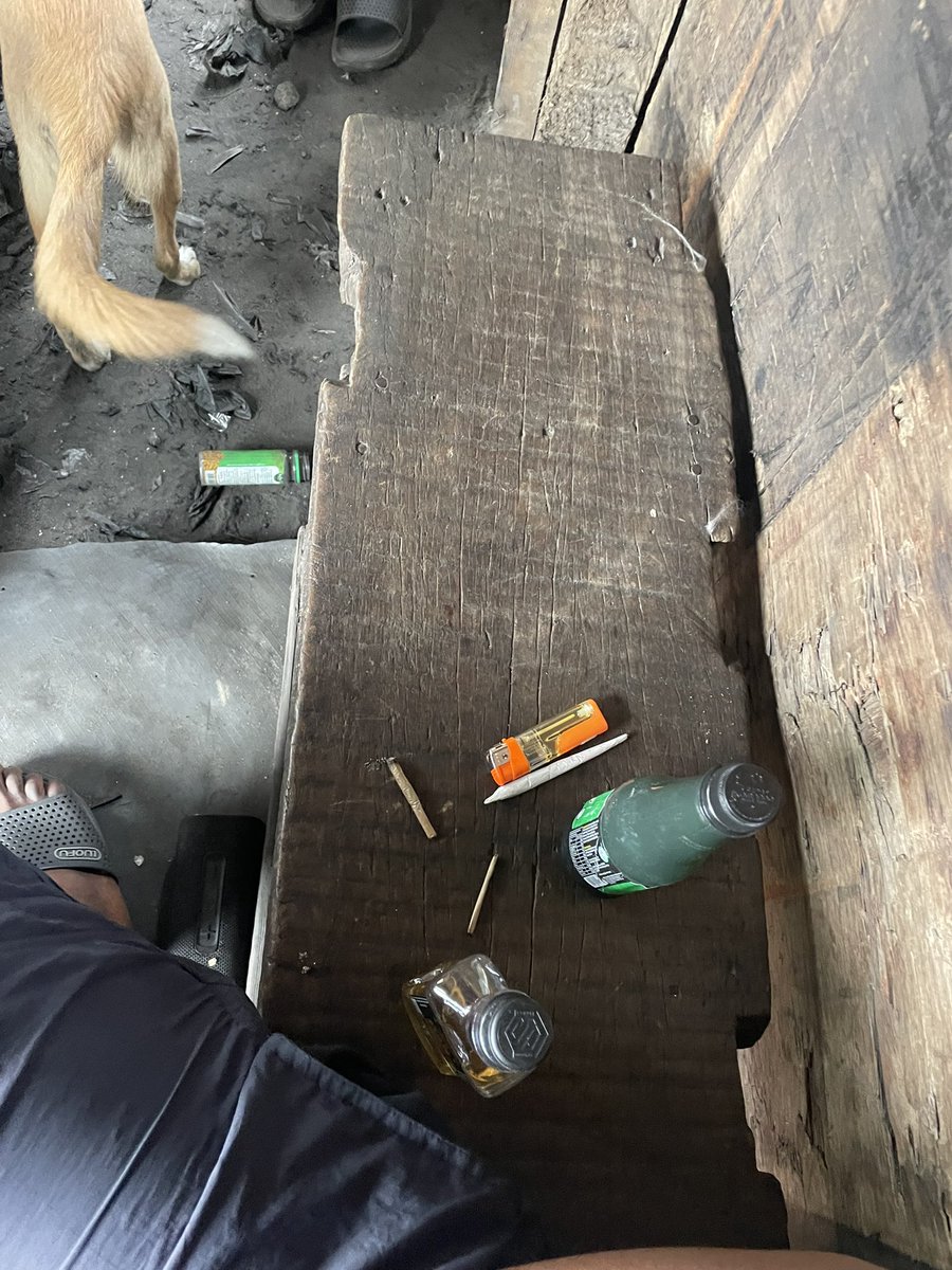 wizzwicesmk's tweet photo. @conjaigwe Try mix am with alcohol too https://t.co/HFFSwHe8w1