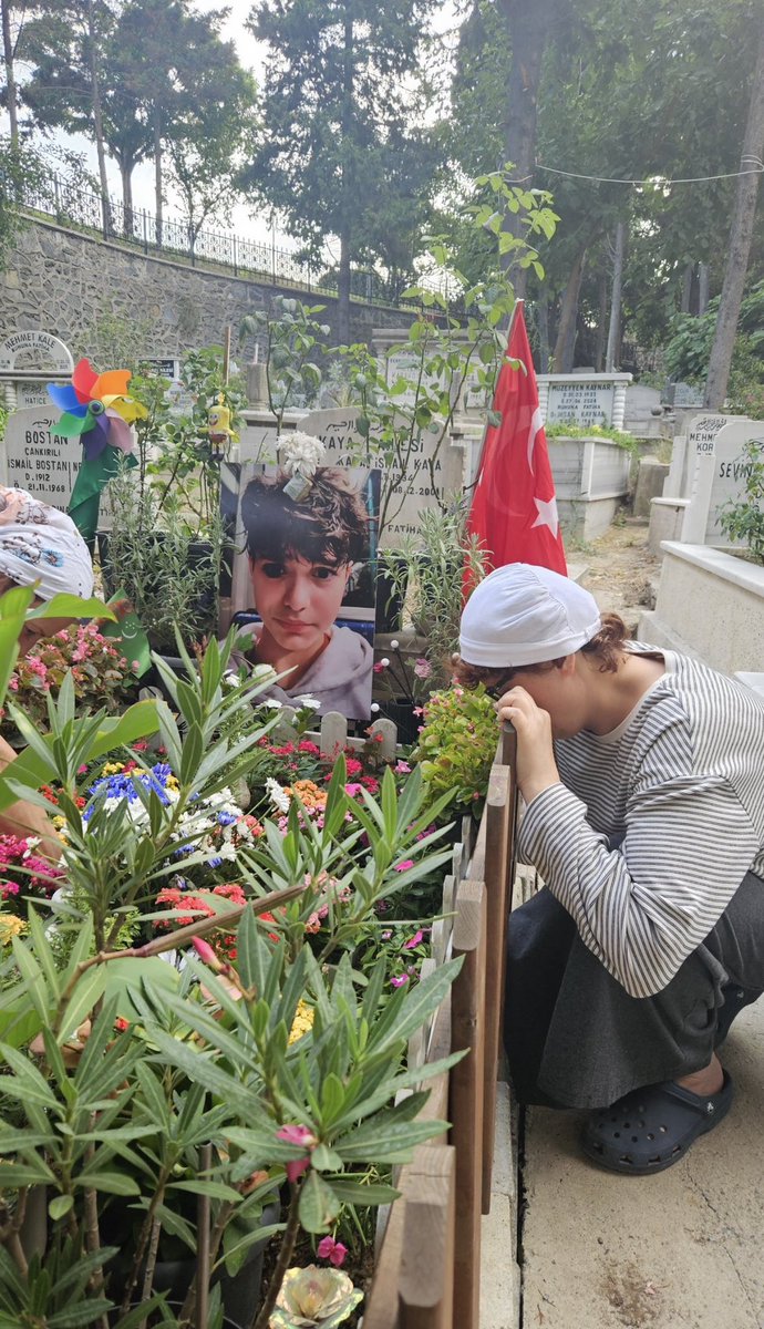 cemrecino's tweet photo. Ölen çocuktu, öldüren değil.
İndirim, iyi hal, pişmanlık değil...
Sadece ADALET 
Mattia Ahmet Minguzzi'nin kanı yerde kalmasın.
@Akingurlek_ https://t.co/exwkUS12Zz