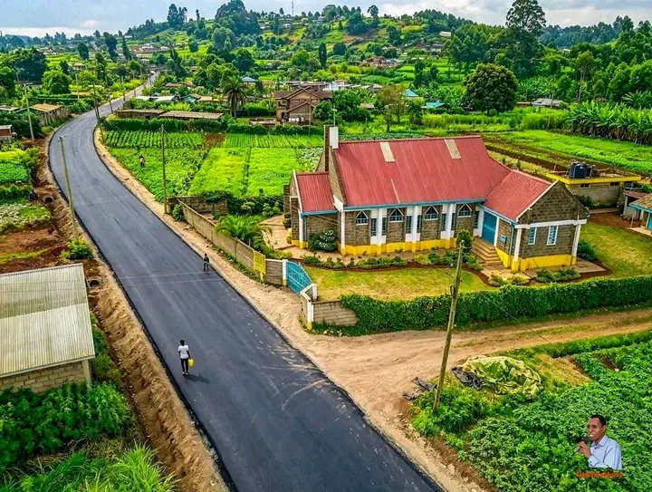 fenelic's tweet photo. @DonaldBKipkorir our Kenyan village looks like Cheptongei https://t.co/Dpii6L8MhY