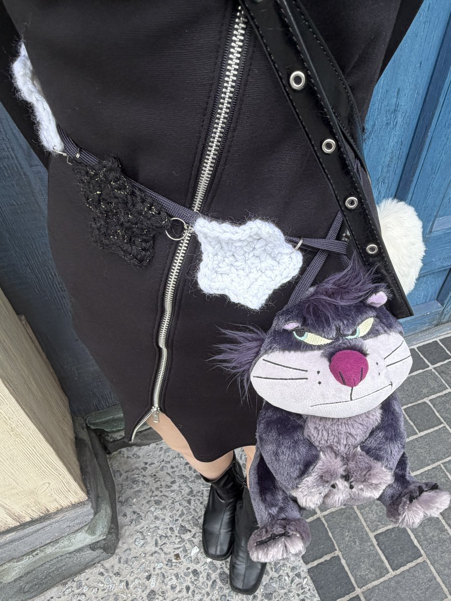 polkrn_gtvc's tweet photo. 20歳過ぎて初の飲酒ﾅｼディズニー https://t.co/eJ74zyJAUt