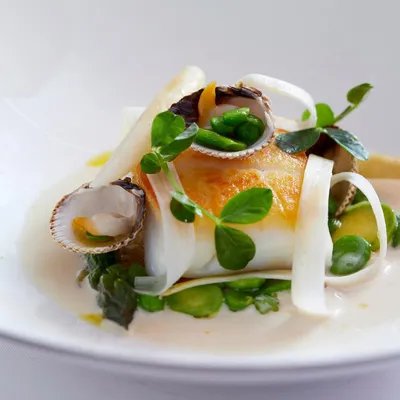 MichelinGuideUK's tweet photo. The Cheapest MICHELIN-Star Restaurants in London

Often the trick to less expensive Star dining is to look out for lunch and early evening menus, but some restaurants offer great value options for dinner too

See the list here: https://t.co/fhVUprUnOx https://t.co/RiJ2ByJF5W
