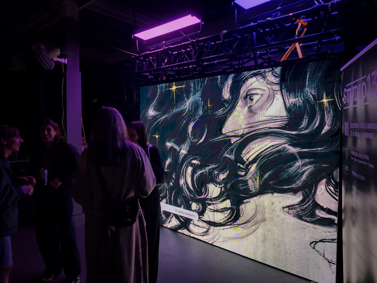 ValyaNarts's tweet photo. GM ✨
 So honored and grateful my art made it to @SuburbsGallery !😭😭❤️❤️ 

Showcased at Studio 13
Thank you, my dear @bakuartiste for this! Thank you! It warms my heart so much when my art is seen and appreciated ❤️ https://t.co/cID3CfW1k7