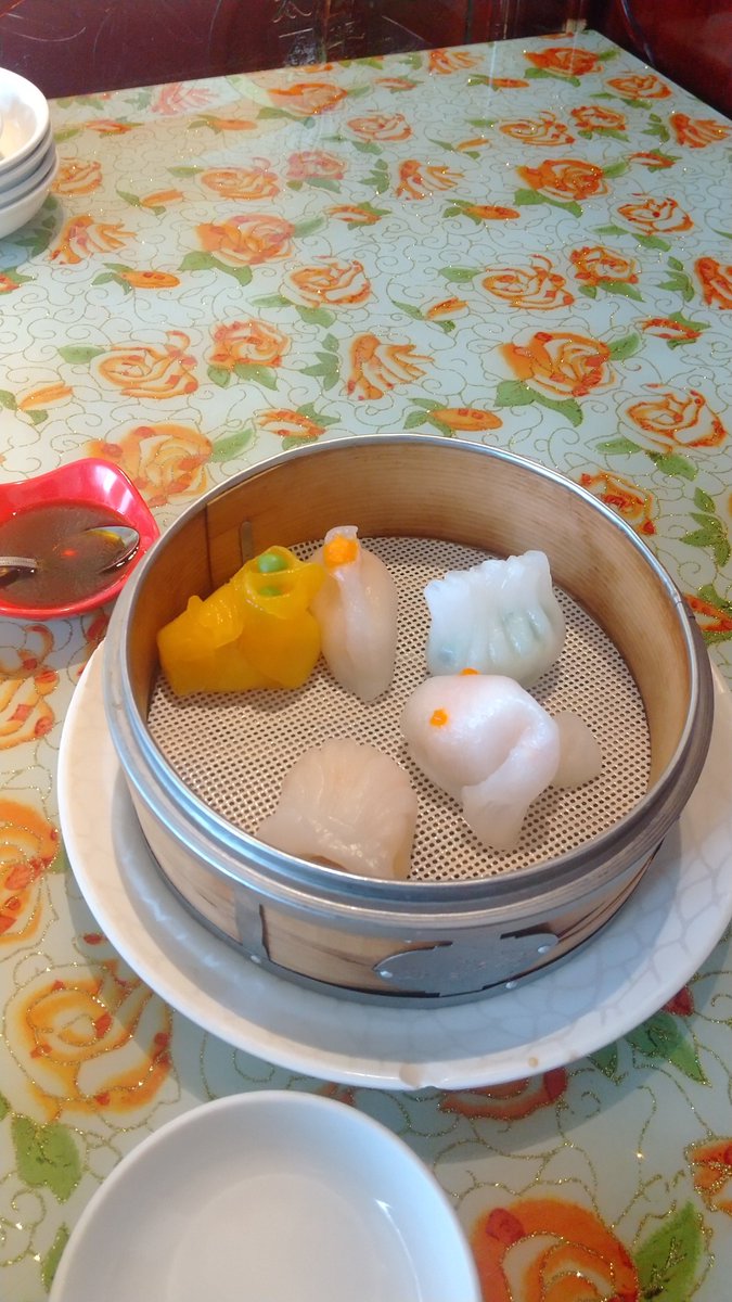 shigerun_h's tweet photo. りっかたんが香港でイベント開催中なので、
お昼ごはんに香港海鮮飲茶樓 で
五種点心セットを頂きました😊
#りっ活 https://t.co/bvdV8T8sPn