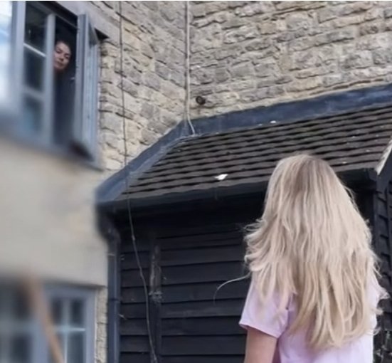 narindertweets's tweet photo. Rachel from Piddington has been DOXXED
“Why on earth would you think it’s racist?” asks Orla from the Pink ladies...who has just turned up at a doxxed woman’s house to interrogate her through a window!!!

And are SHOCKED that Rachel thinks the Reform uk /PATRIOTS circus in Piddington has a racist element. 

The really delicious bit? Rachel is a white woman and they just can't fathom why she's calling them all racists.

She’s looked at the facts. She’s seen the receipts...She’s heard the rhetoric. She’s listened to the endless “women and girls’ safety” claims being used to justify this circus and she’s simply not buying it.
Imagine turning up at her home..she has children ffs. Diabolical.
