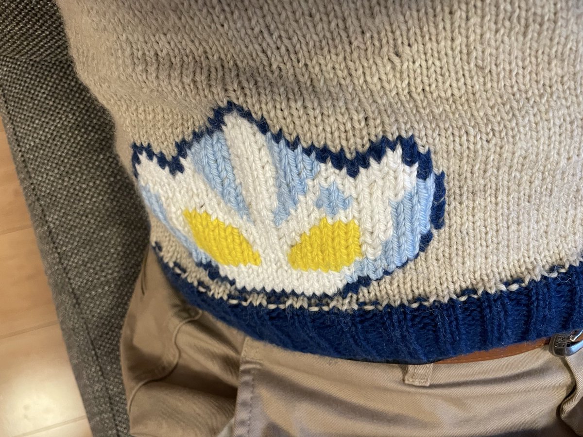 lbn00m's tweet photo. これは本当に自慢でしかないのですが、奥さんがテオくんの腹巻きつくってくれた https://t.co/scZaedS2eY
