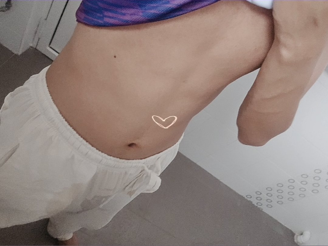 AfterDark_BBtk's tweet photo. Any tips on how to hide this? Maybe your mouth/ass? 😏 https://t.co/AUM9rCZbsK