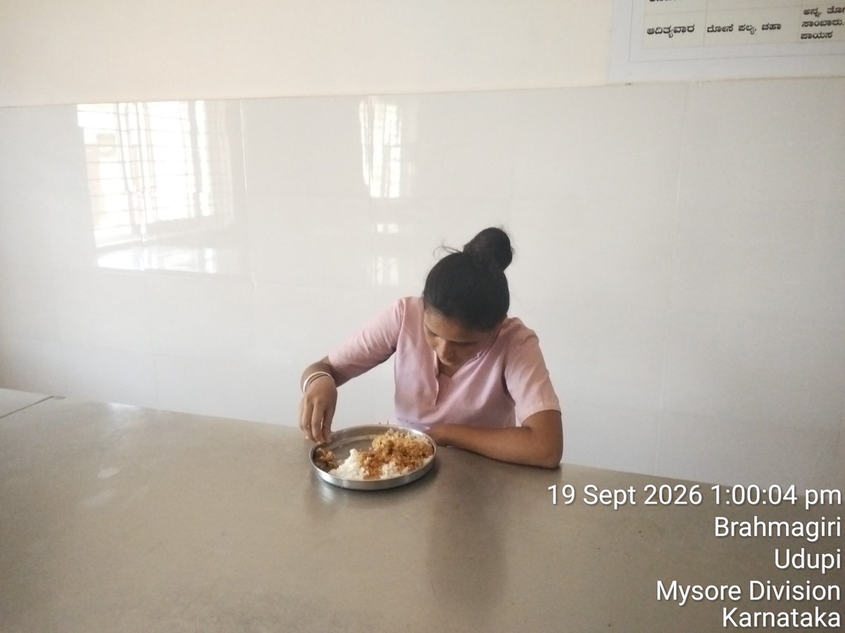 DBRGTUdupi's tweet photo. Lunch 
19-09-26
#SocialAudit_SWDMeals #SocialWelfare_Karnataka https://t.co/ZCpeJmU5Rj