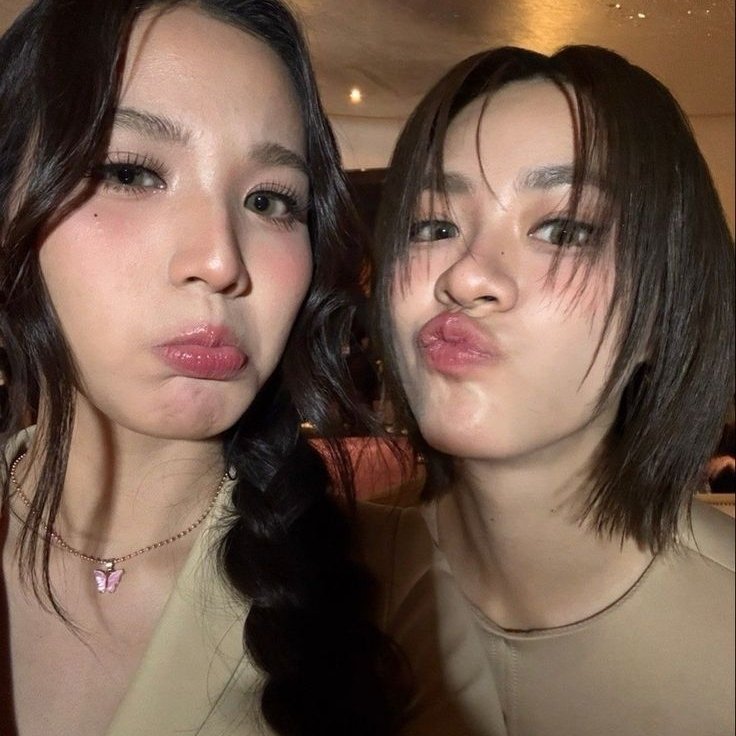 ebfavs's tweet photo. hello i miss them https://t.co/LKQe5SQSGm