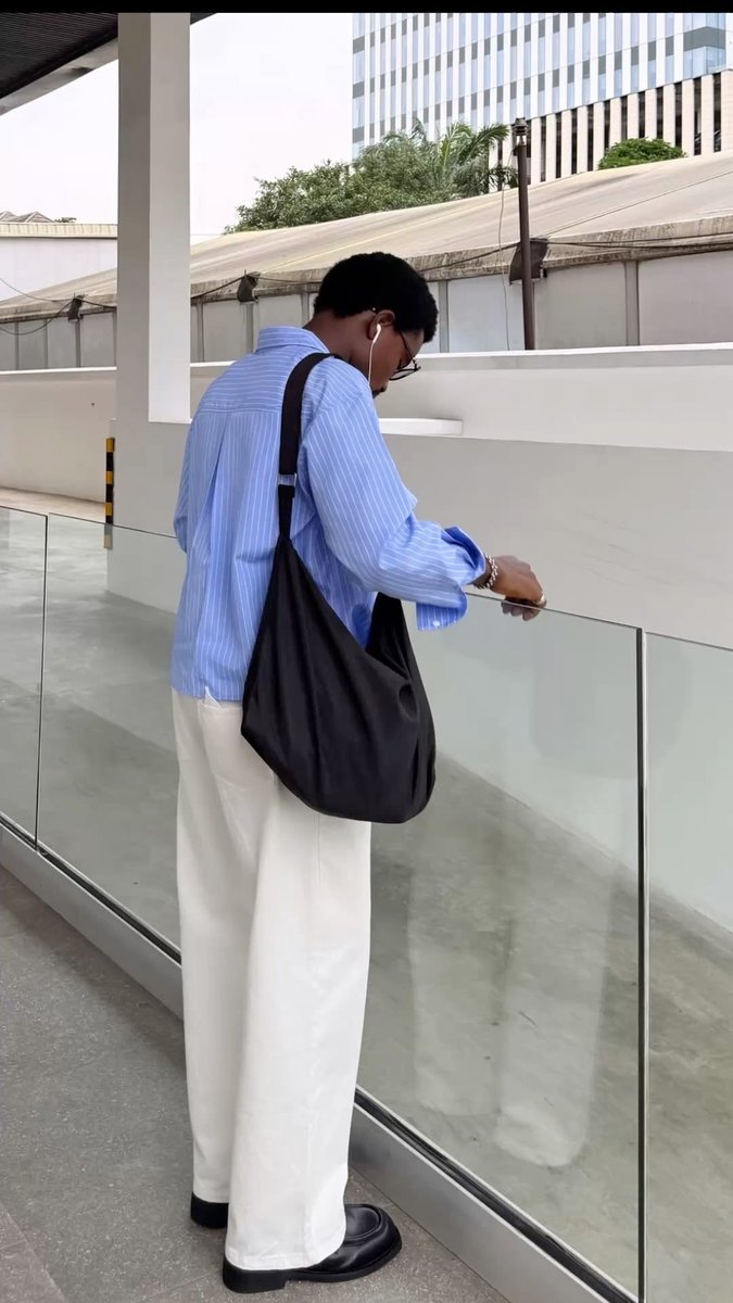ezra2lit_'s tweet photo. elevated casual ✨ https://t.co/qpANxQ6qhG