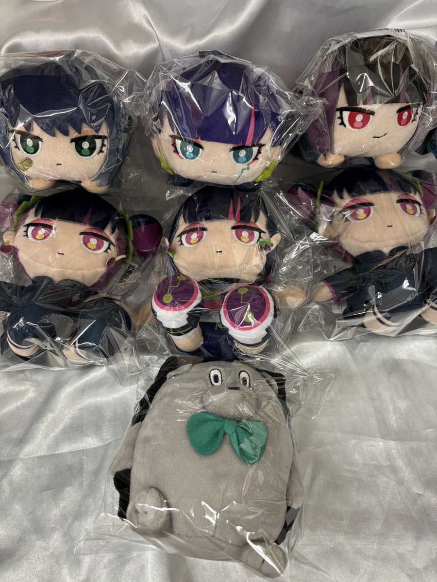 otakakoidol's tweet photo. ずっと真夜中でいいのに。
プライズ限定ぬいぐるみ買取させていただきました‼️

こちらセガプライズ限定品第1弾「お勉強しといてよ」のぬいぐるみに加えて｢綺羅キラー｣、｢暗く黒く｣、｢残機｣のにらちゃん等々…

キュートで個性的なにらちゃんを是非お手元に迎えてみてはどうでしょう⁉️ https://t.co/MM6xclaYAL