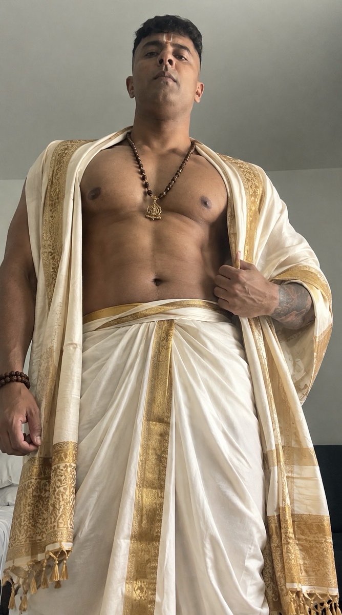 Desiladuk11's tweet photo. 🇮🇳authentic Indian🇪🇺
Obedient boys to the front 🇮🇳 https://t.co/K1Hm6Qa9Cx