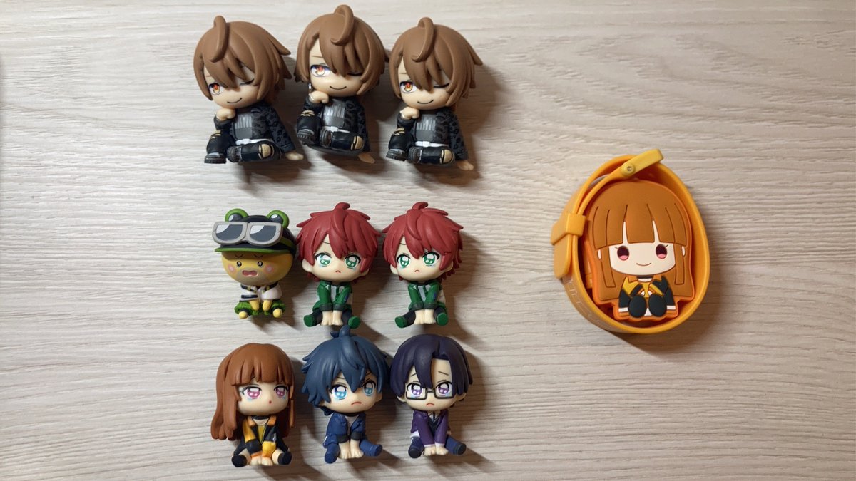 Akine0710akkiy's tweet photo. 交換 or買取してくれる方探してます、！
交換の場合求めは🦊ｻﾏです。
買取の場合定価 or定価⤴️です。
郵便orメルカリのどちらかになります。
ID付きの写真も提示すること可能です。
🍗ｻﾏ、🍫ｻﾏのマグネットには開封時から傷が入っております。
#ぴちりす
#からぴちグッズ交換
#からぴちグッズ https://t.co/rXkCYpEubc