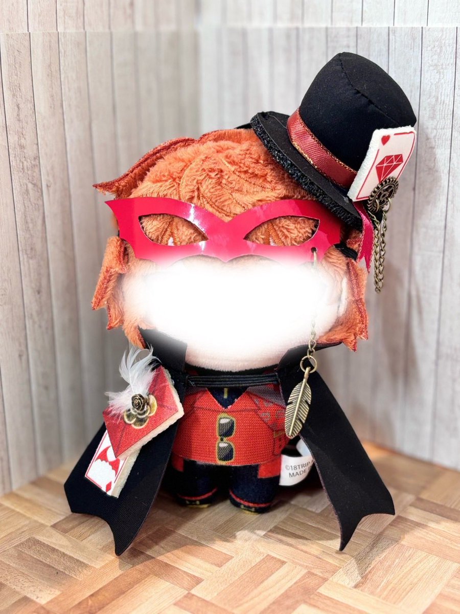 iseki_ikebukuro's tweet photo. 💫7階ぬい服・推し活グッズ館💫

👻ハロウィン商品紹介👻

🎩怪盗なりきりセット🎩

怪盗になれちゃうセットが入荷しております💓🙌🏻

帽子とマントと仮面の3点セットです💫
マントは前がゴムで止まっているため外れる心配はございません◎✨️
仮面などにはチェーンの装飾が付いていてぬいぐるみを動かすと揺れてとても可愛いです❣️

通常の11センチサイズのぬいぐるみでも着用可能です🙆‍♀️また、頭の大きい11センチサイズのぬいぐるみでも着用することができます👍🏻💘

ご試着可能ですので、ぜひお手持ちのぬいぐるみをお持ちになってお気軽にお越しください💞

#推し活応援のお店 #推し活 #ぬい活 #推し活推進部 #ISEKI #ぬい服
