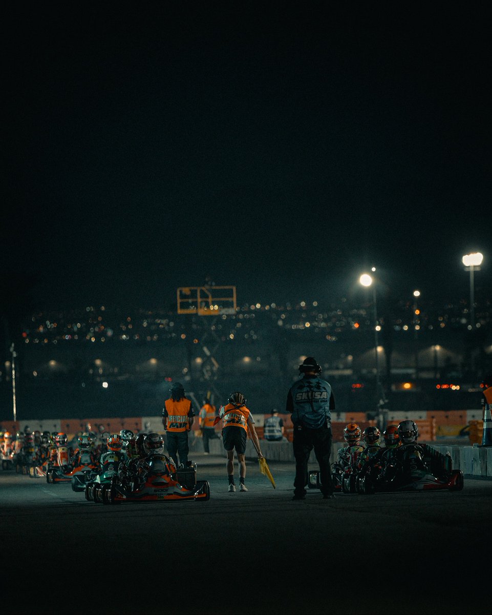 CleopatraHocl's tweet photo. The clouds never lifted, and the pace never slowed. Two full heats ran under heavy gray skies. Tomorrow: Heat 3 and LCQs. Rain is moving in, pressure is rising, and every move matters more at SuperNats. https://t.co/GRsgQkQi1g