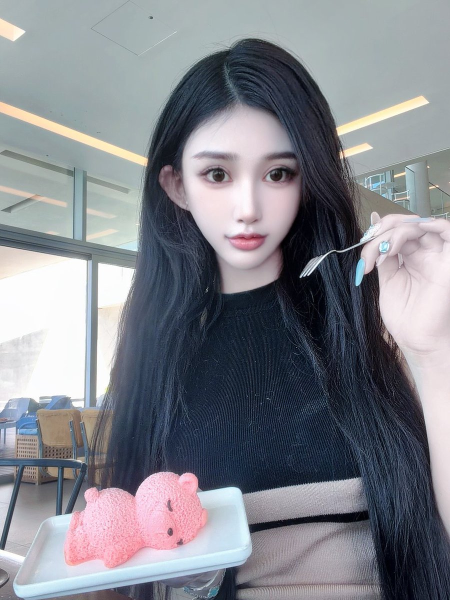 JerriScrim's tweet photo. 亲，下午茶来么？赏心悦目呢～ https://t.co/r0UtxRBt3R