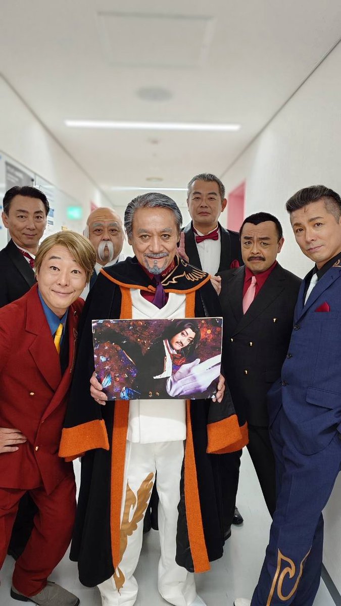 t2t2_TOYOSU's tweet photo. #うみステ EP.7いよいよ開幕！
おっさん8 見参っ！ https://t.co/CxqKP50LOs