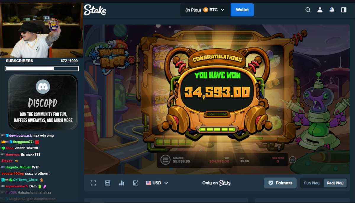 Funnyhoodvidz's tweet photo. Spun into a normal bonus on Raygun Riot on $5 with enhance spin and it went stupid!!! Payed out $34,593.00👽🛸 @blackcoffeeslot 

Tipping a few!!!

Must follow me, like, repost, and include stake name or usdt address. https://t.co/ojSifwSpss