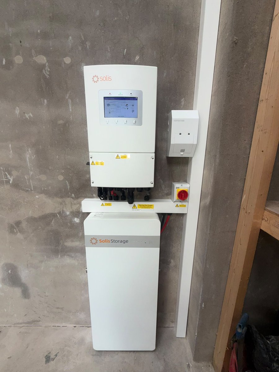 SolidPowerLtdNI's tweet photo. High-efficiency Solis Inverters and Solis Battery systems installed this week for home customers in:
​📍 Ballycastle
📍 Limavady
📍 Kilkeel
📍 Enniskillen
​Cleaner energy &amp; lower bills across Northern Ireland! ☀️🔋
​#Solis #SolarInverter #BatteryStorage #NorthernIreland https://t.co/9e61PcUJSW