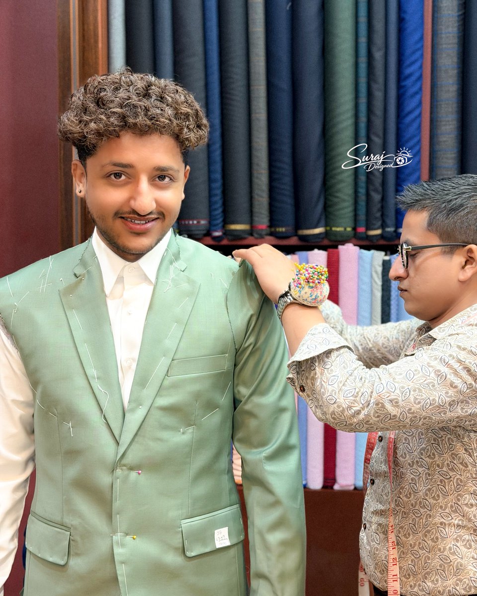sg_suit's tweet photo. Fitting time 
Every detail matters. The custom suit is taking shape, and the final look is coming soon. 

Wait for the final look… 

#CustomSuit #SuitFitting #BespokeTailoring #MadeToMeasure #TailoringProcess @highlight https://t.co/VF85KpZv7E
