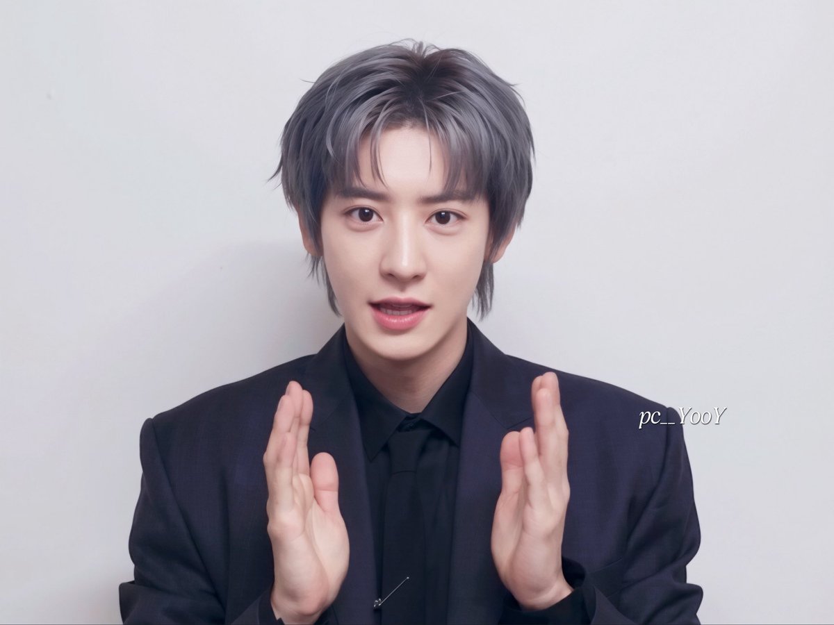 pc__YooY's tweet photo. new hair color🩶
#CHANYEOL #찬열 #チャンヨル
#CHANYEOL_TABl #CHANYEOL_旅 https://t.co/xJQrkKt60g