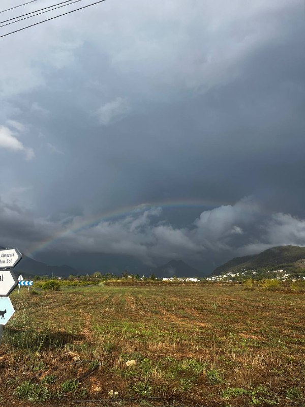 VOSTcvalenciana's tweet photo. ⛈️ Episodio de tormentas y fuertes lluvias afectando a zonas de la Marina Alta, Bajo Vinalopó y Vega Baja, notificándose lluvias intensas en municipios como Denia, Jávea - Xabia, Torrevieja y Orihuela #FMA #Meteo https://t.co/1FFFKj67dj