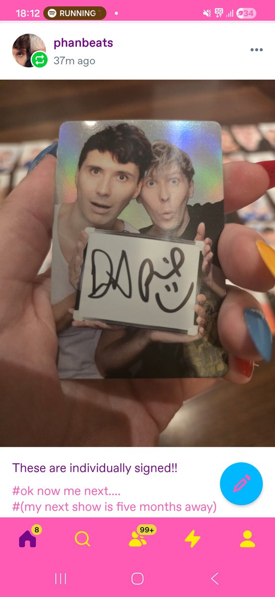 afestivequest's tweet photo. THEYRE EACH SIGNED OMFG https://t.co/bOL3vi99U7