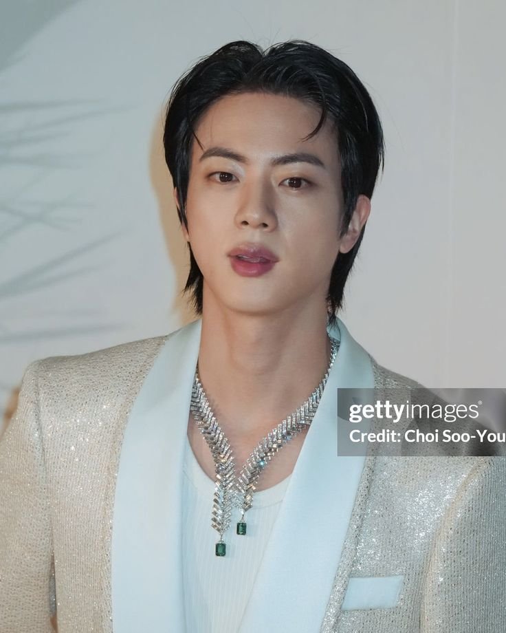 jinspam_'s tweet photo. Getty images got nothing on Seokjin!! https://t.co/OoVkPzthBk