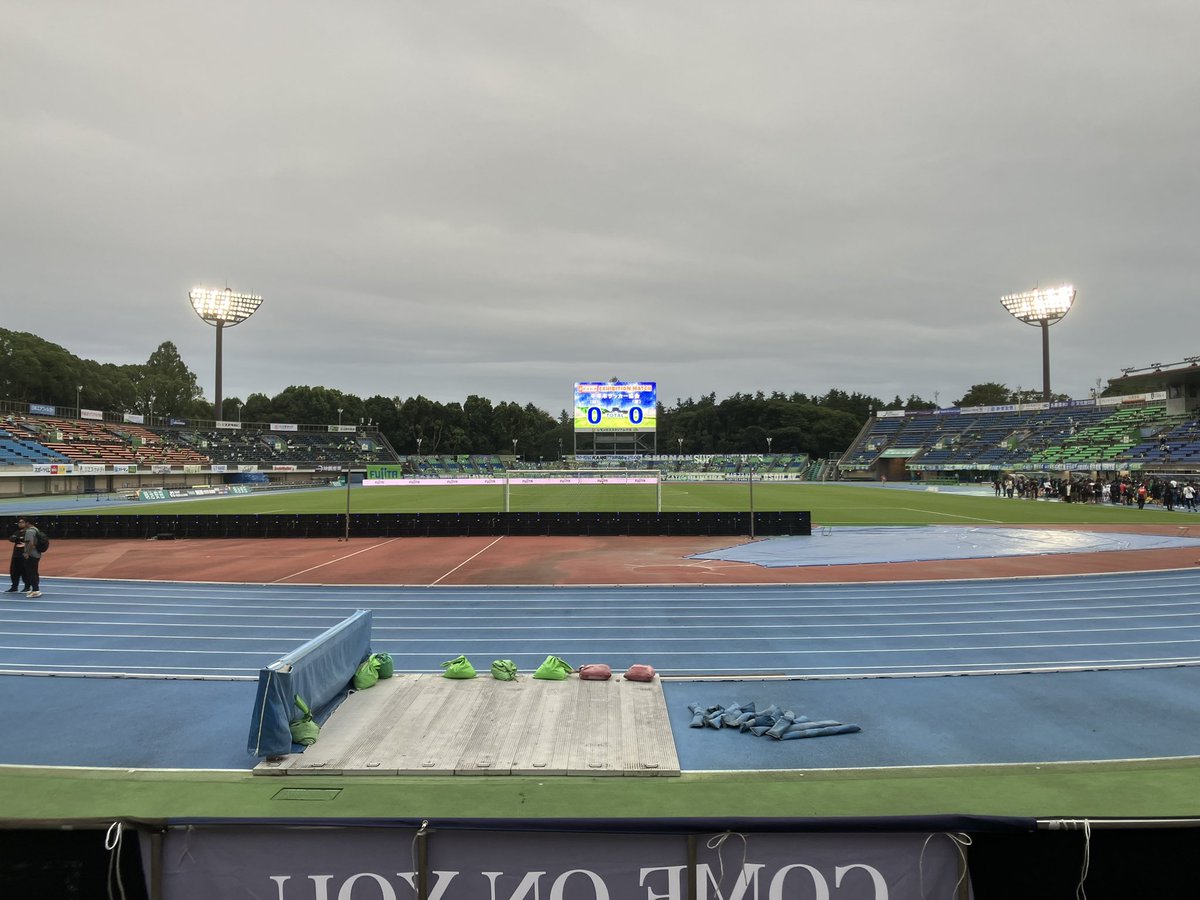 pikabbay's tweet photo. アウェイ湘南戦
湘南とは百年構想リーグでも対戦し、昨季までJ1を戦っていた強敵ですが、上に行くためにも倒さなければならない相手です。
苦境でもブレずに戦ってきたからこそ今がありますし、これからも秋田らしく、秋田の可能性を信じて。
今季初の連勝＆アウェイ戦勝利を！
#ブラウブリッツ秋田 https://t.co/nvjnpTUwLe
