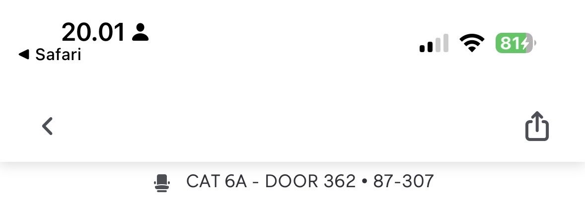 cinanonroll's tweet photo. wts tiket the weeknd day 2 2tix cat 6 no tipu hasil ngewar sendiri ygy ini 😭 https://t.co/ZRb7grwMDl