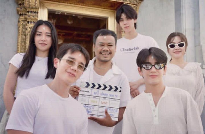 JimmySeaBR's tweet photo. 📸 • IG • 19.09.2026 | Feed © kugongg

~ Cerimônia de benção para IWASY 🙏🏻

#jimmyyjp #sea_tawinan
#jimmysea #IWillAwaysSaveYou https://t.co/Rw763HdWUu