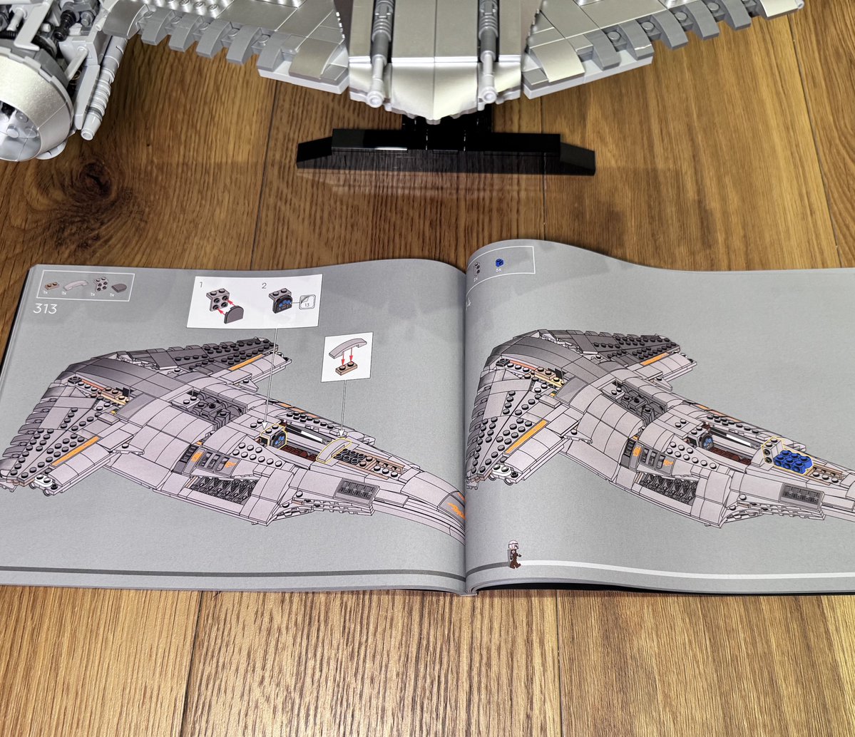 kerley77173824's tweet photo. LEGO Star Wars 75442
The Mandalorian’s N-1 Starfighter
レゴ説明書ページ下の進捗バー
マンドーがひたすら孤独に歩いていたんですが、 https://t.co/cbVnEWupZW