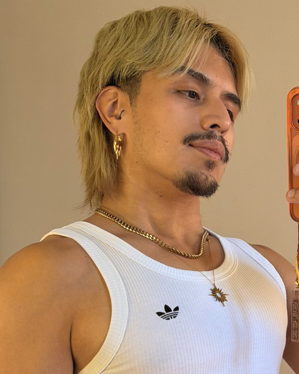 papicambur's tweet photo. Gonna have this hair for about a week more and then next look → https://t.co/nRdZE4woGz