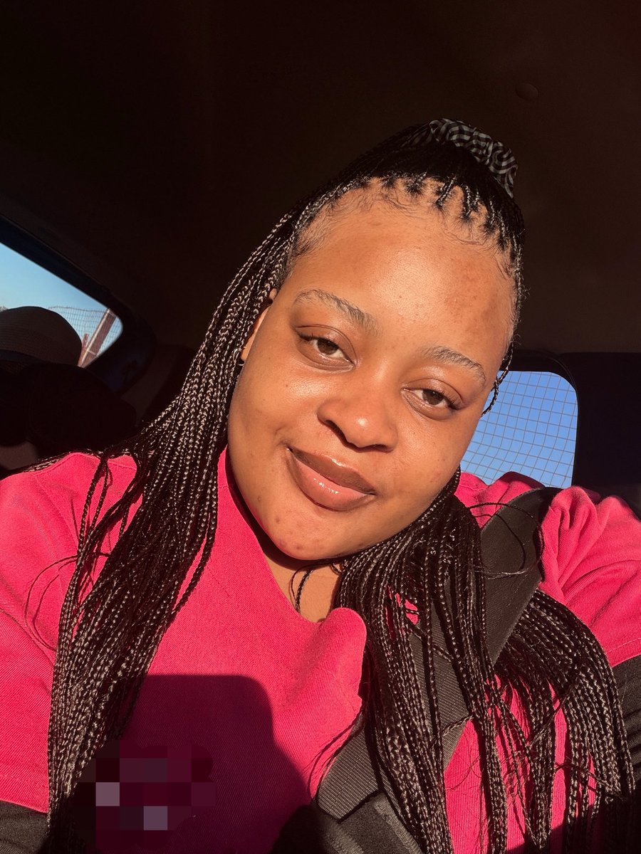 VMphika tweet picture