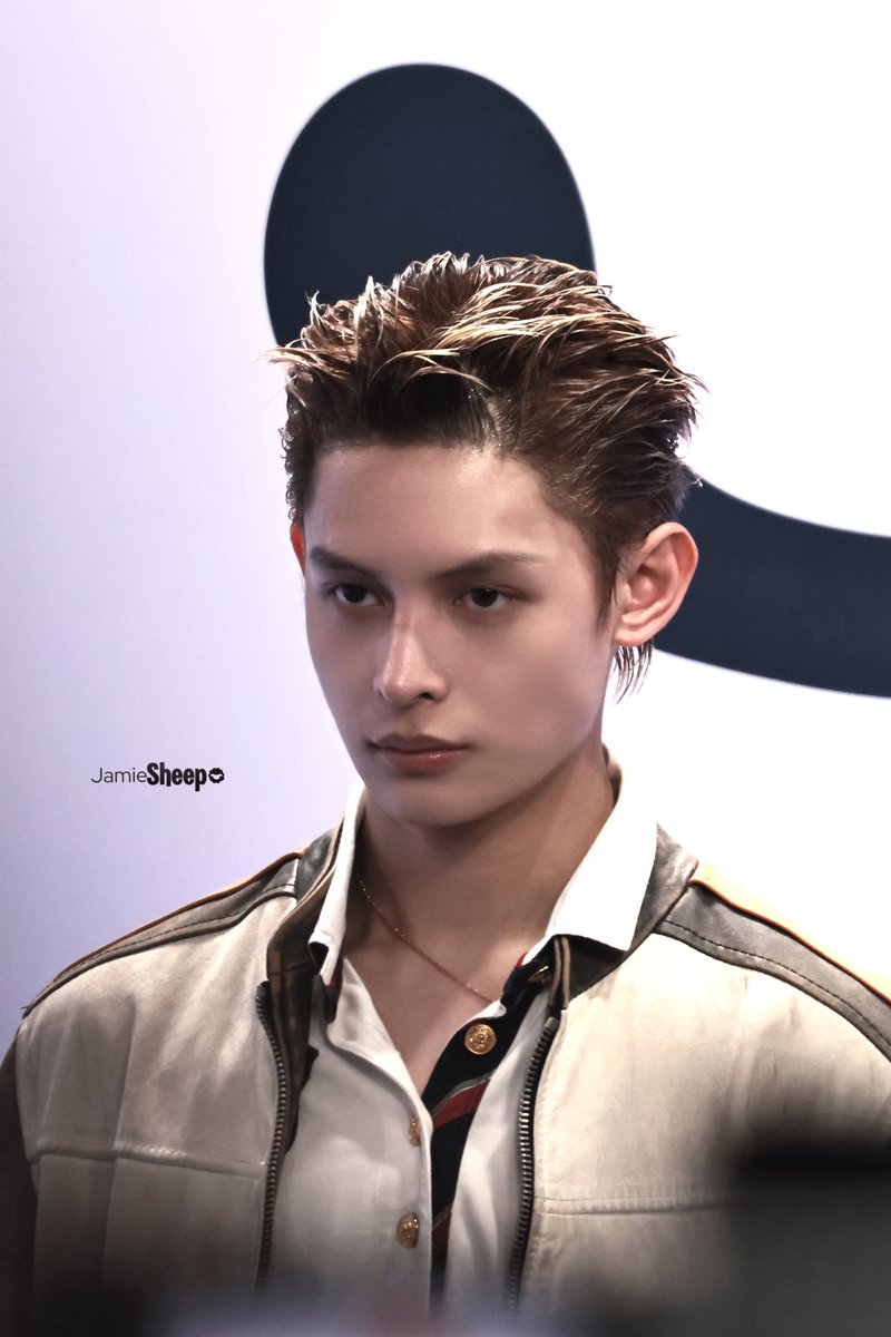 cyf_14105's tweet photo. @ofjvn_ IDEA BANK shines brighter with JAMGENIUS behind it

JAMES EXISTS BEYOND ORDINARY

#JAMEStandsOut

#코르티스_TMA

#JAMES #제임스 https://t.co/hrBSjTWICd